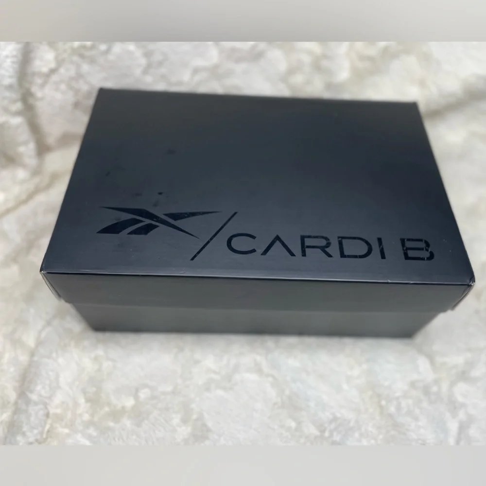 Reebok Cardi B x Club C Black Vector Red size 4